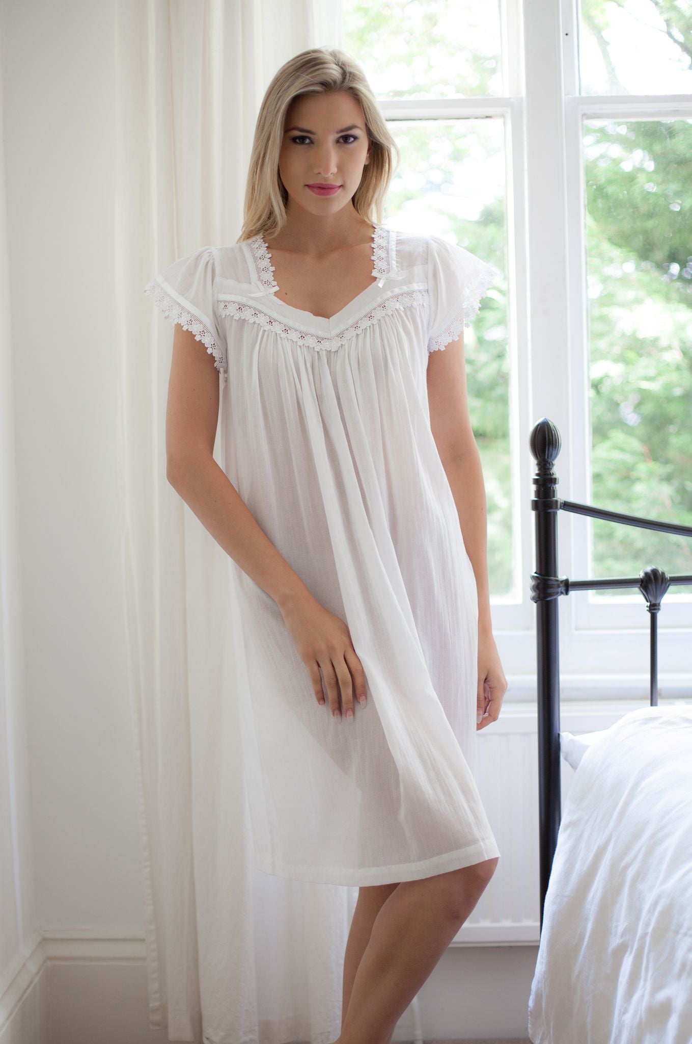 Cottonreal 'Rena' Cap Sleeve Nightdress