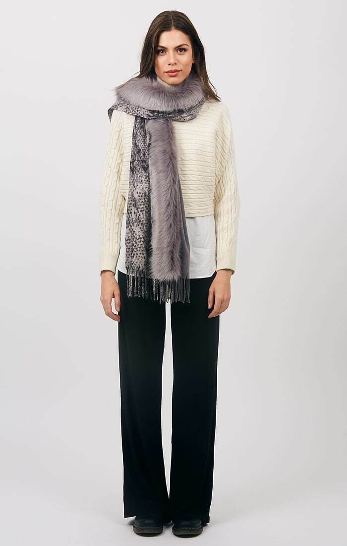 Pia Rossini 'Hannah' Scarf - Silver Grey