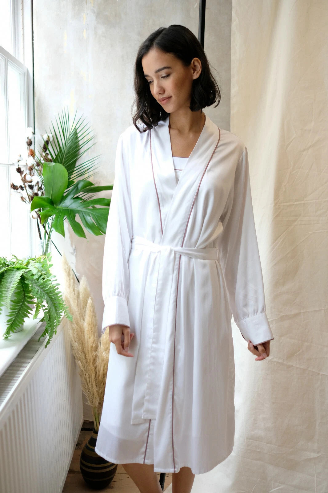 Fable & Eve London - Luxury Robe - White